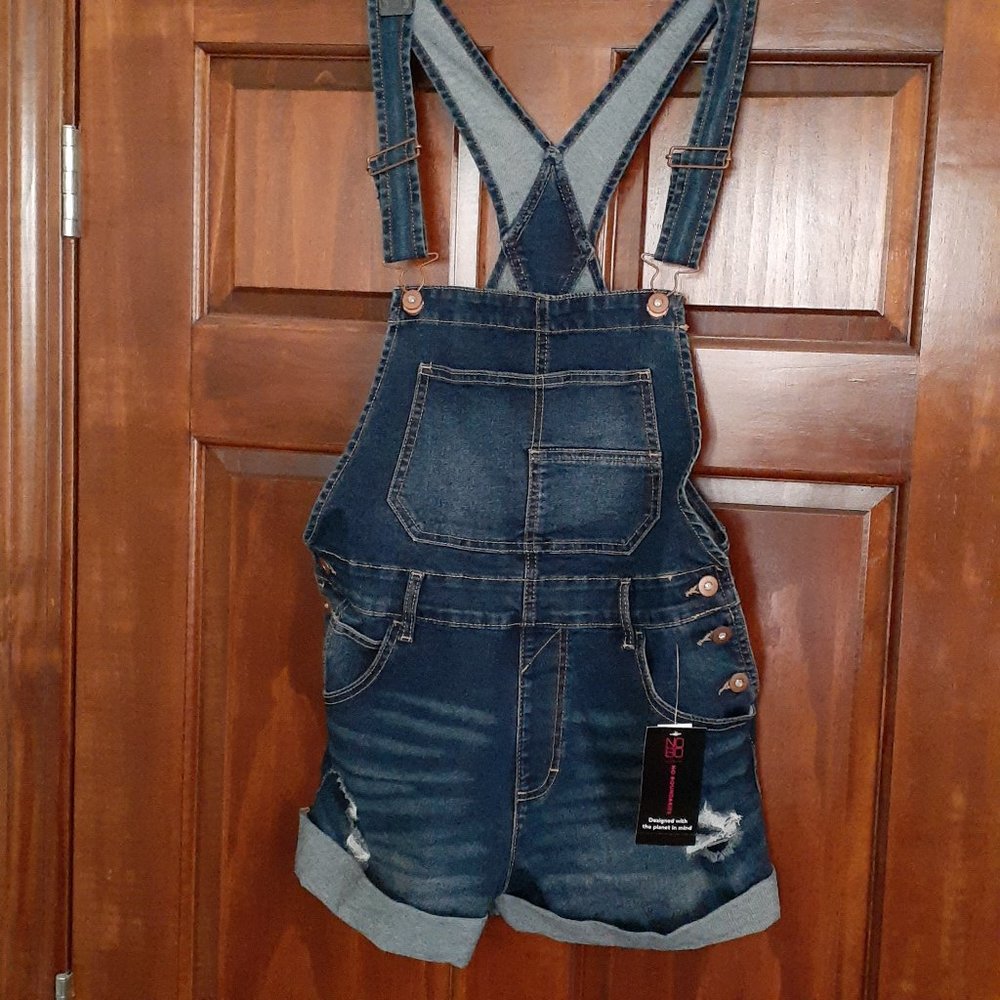 No Boundaries NOBO Distressed Dk Denim Shortalls Shorts Overalls - Size M (7-9)